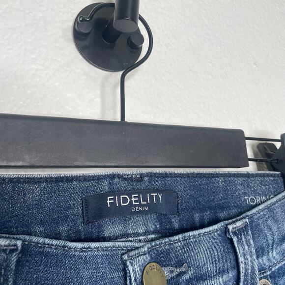 Fidelity Womens Jeans Size 32 Torino Dark Wash Skinny Leg Casual Everyday Wear - Picture 3 of 16